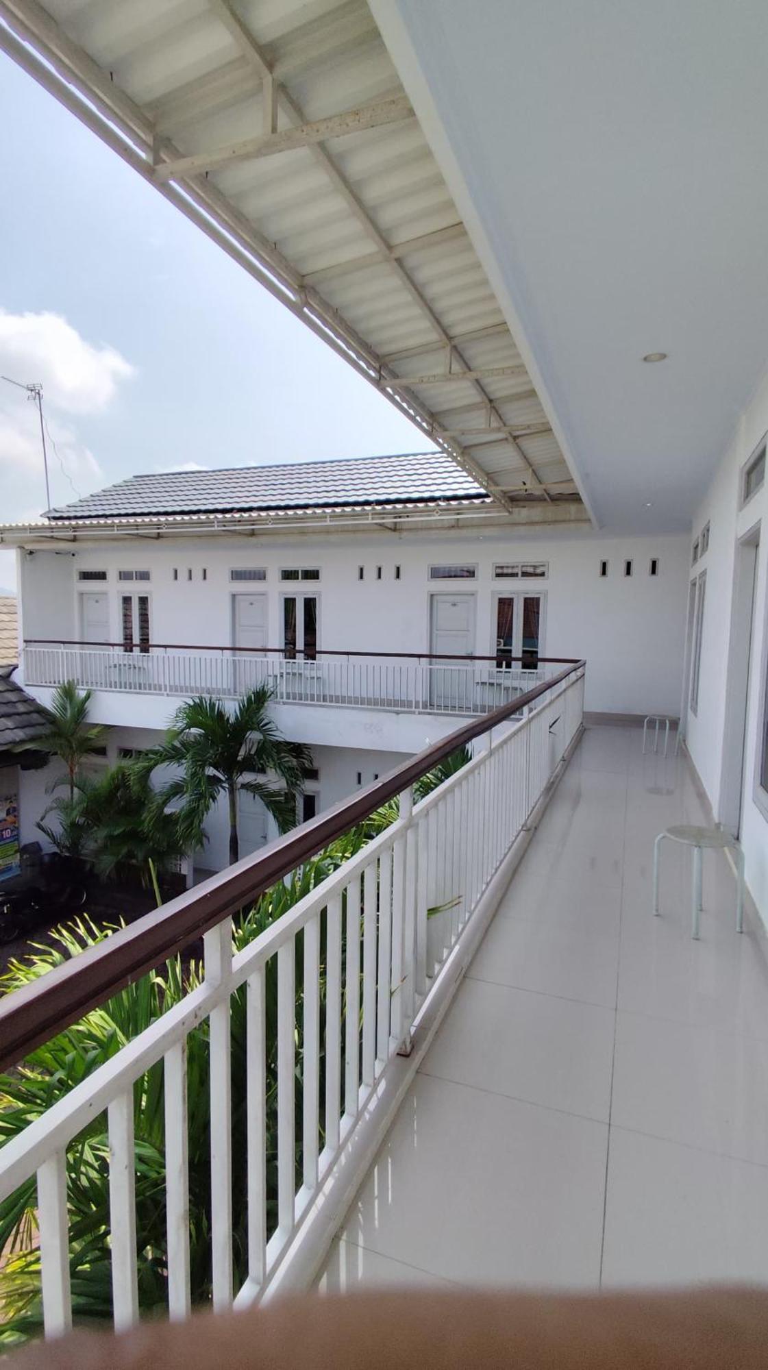 Backyard Guest House Banjar  외부 사진